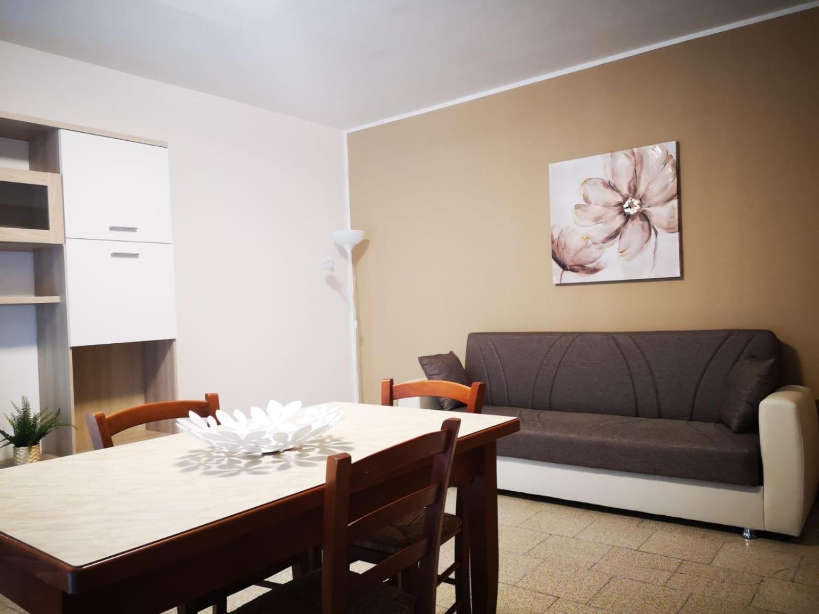 Nino'S Apartments Giardini Naxos Luaran gambar