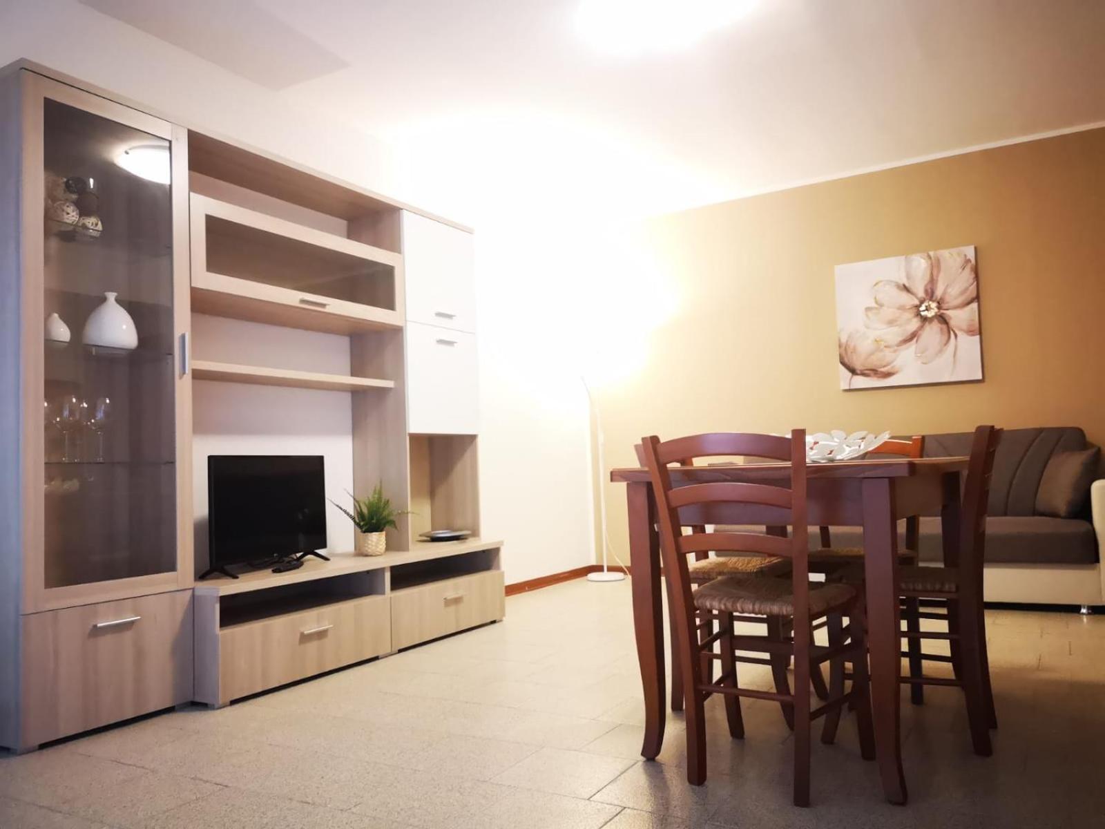 Nino'S Apartments Giardini Naxos Luaran gambar