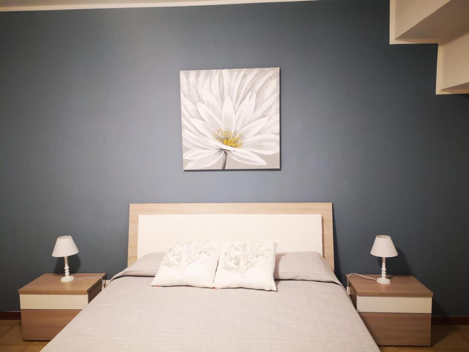 Nino'S Apartments Giardini Naxos Luaran gambar